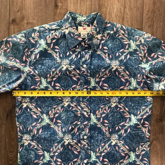 NWOT! - THEO LOGO SHOP Horse Print Hawaiian Shirt - Picture 8 of 8